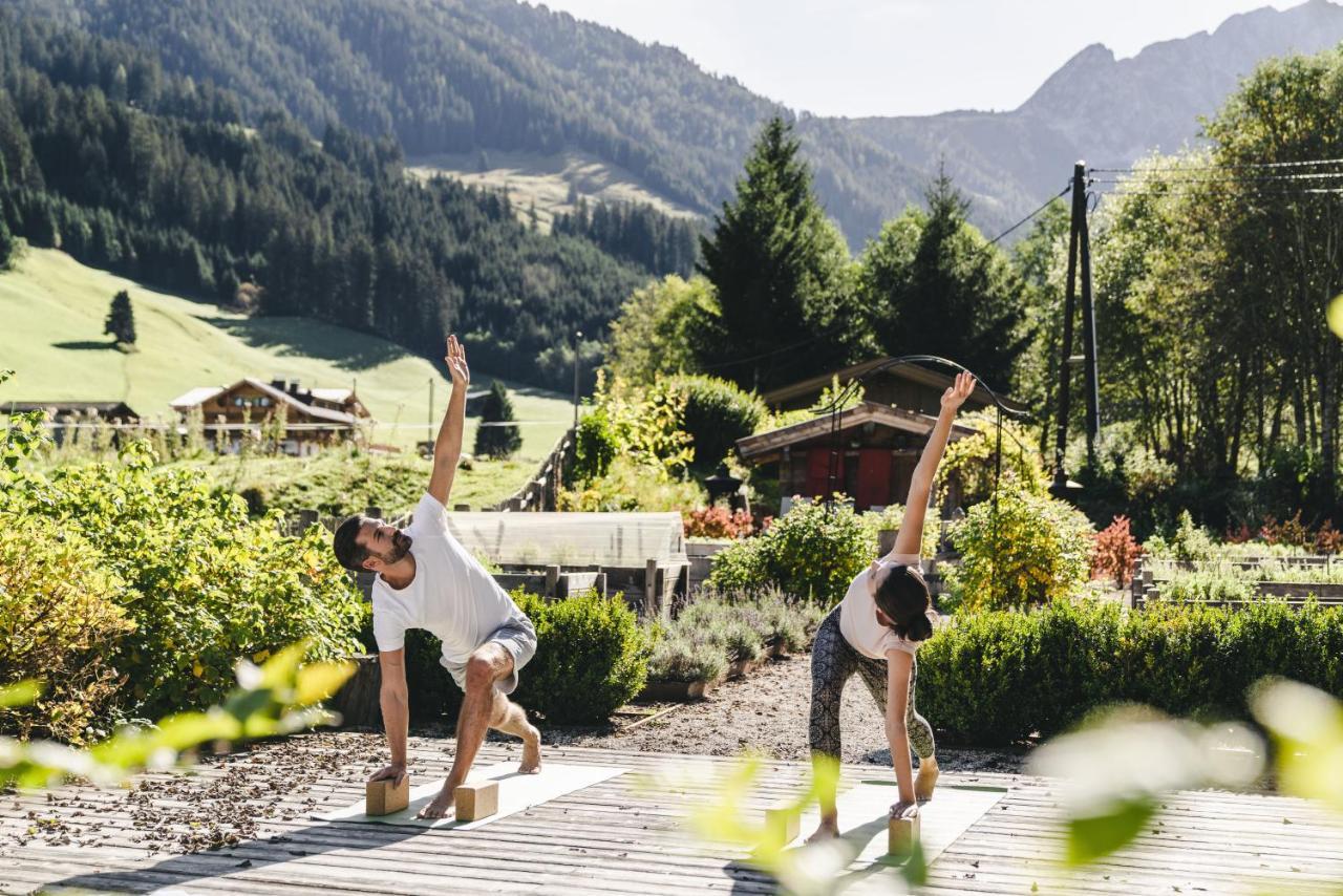 Traumhotel Alpina Superior --Yoga Und Ayurvedahotel (Adults Only) Gerlos Exteriör bild