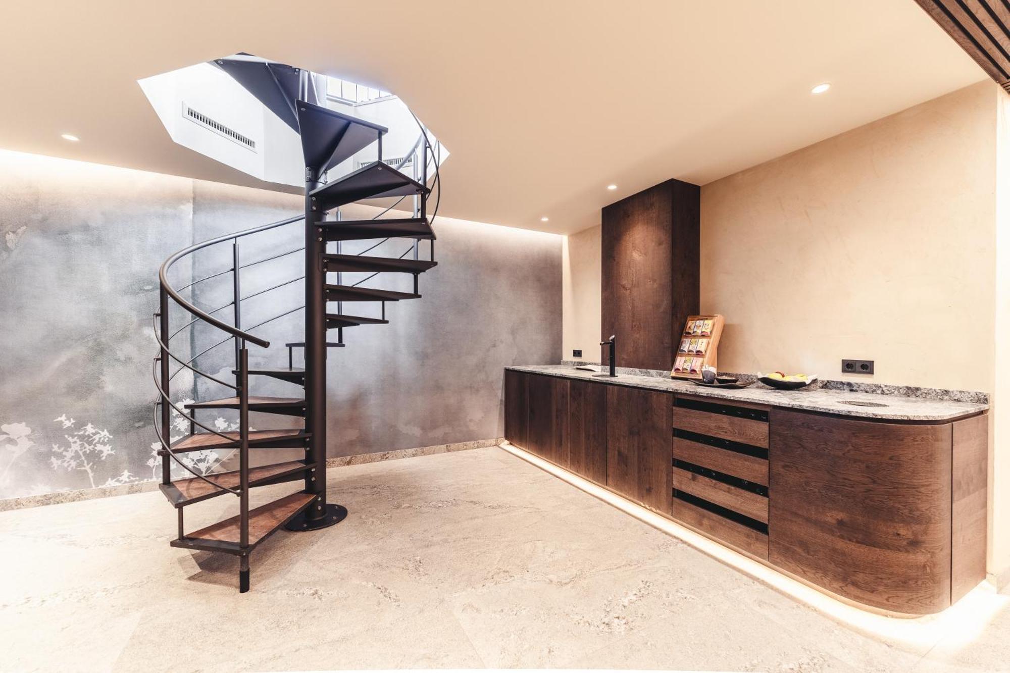 Traumhotel Alpina Superior --Yoga Und Ayurvedahotel (Adults Only) Gerlos Exteriör bild