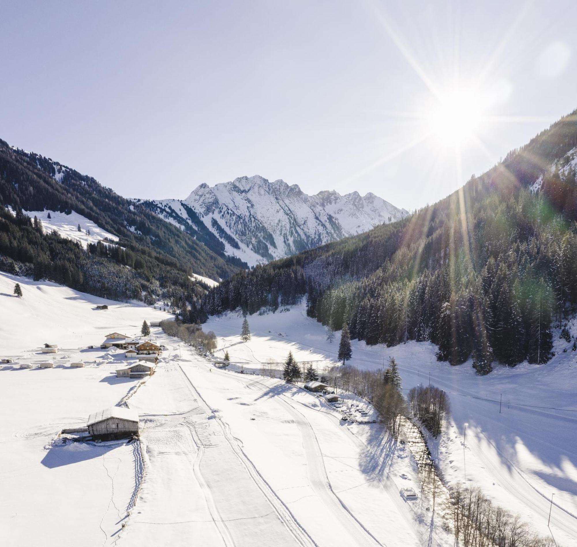 Traumhotel Alpina Superior --Yoga Und Ayurvedahotel (Adults Only) Gerlos Exteriör bild